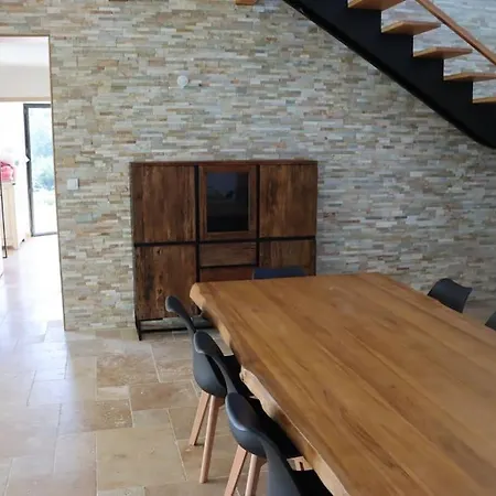 Holiday home Maison D'architecte Et Sa Piscine Privee