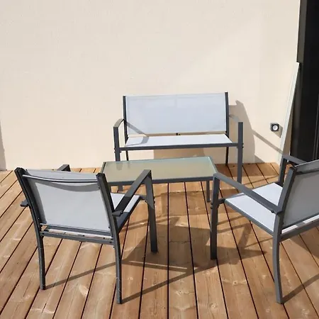Maison D'architecte Et Sa Piscine Privee Holiday home *