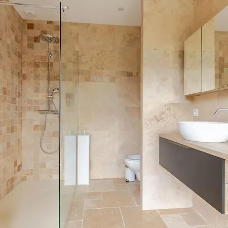 Maison D'architecte Et Sa Piscine Privee *