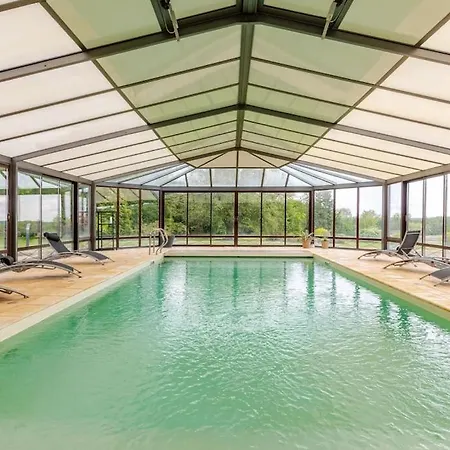 Maison D'architecte Et Sa Piscine Privee Holiday home Soulitre