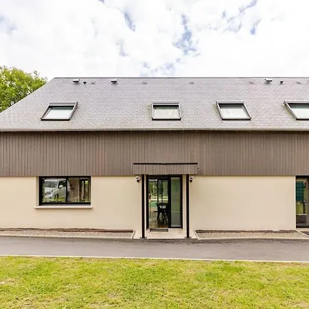 Maison D'architecte Et Sa Piscine Privee Holiday home *
