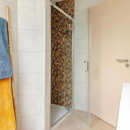 Maison D'architecte Et Sa Piscine Privee